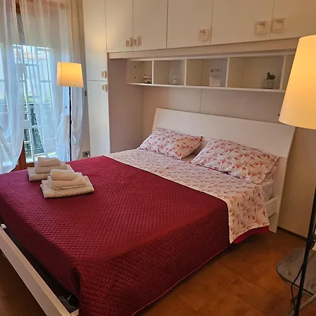 Rooms Gregoraci Bed & Breakfast *